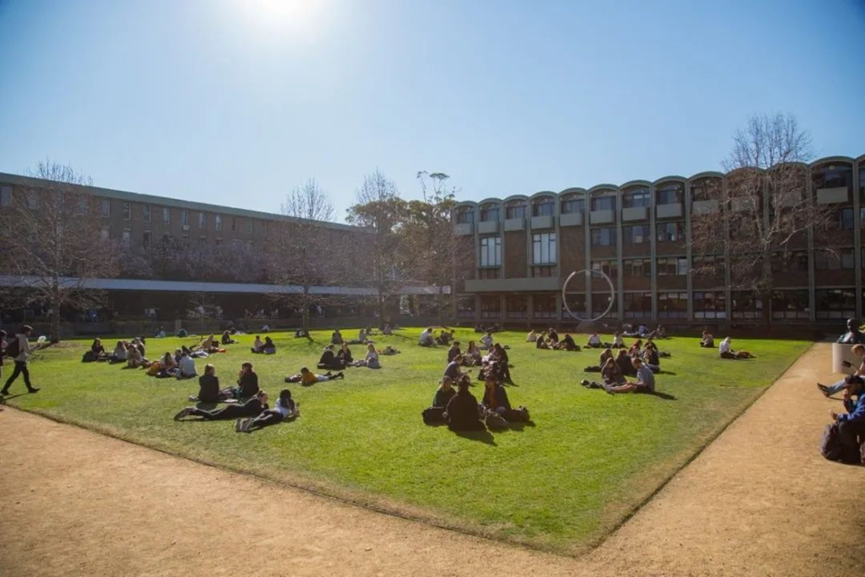 新南威尔士大学 新南威尔士大学